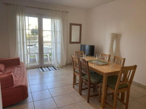 Charmant duplex climatisé 3 pièces avec jardinet et garage privé - 6 couchages, Aigues-Mortes - FR-1-250-177